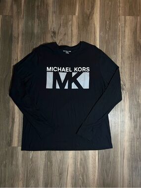 Michael Kors Spell out Graphic Logo Long Sleeve Soft T-shirt Men’s Size XL
